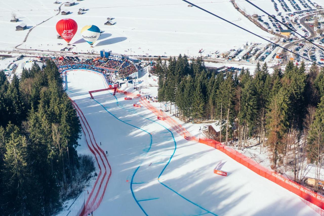 aja Garmisch-Partenkirchen Bagian luar foto